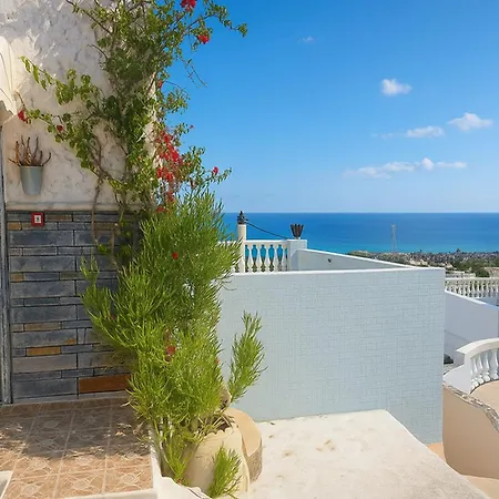 דירה Private Full View For Up To 10 Vacationers הרסוניסוס